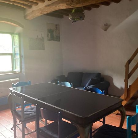 Agriturismo Le Colline 蒙泰斯库达伊奥 外观 照片