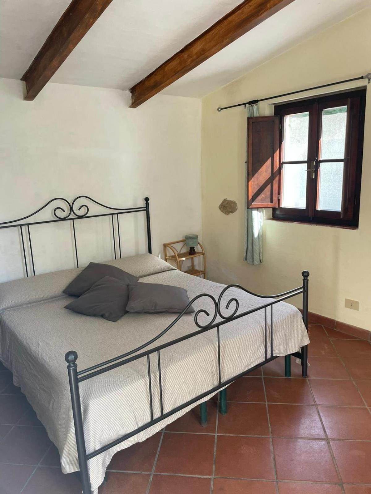 Agriturismo Le Colline 蒙泰斯库达伊奥 外观 照片