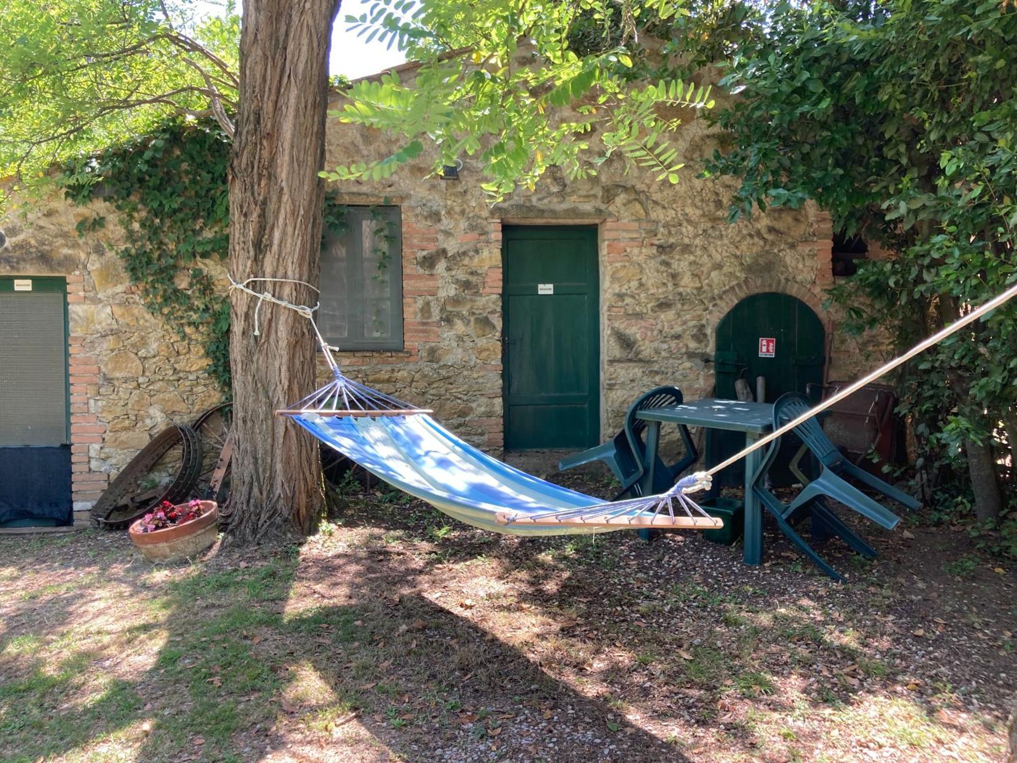 Agriturismo Le Colline 蒙泰斯库达伊奥 外观 照片