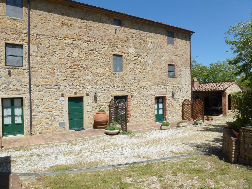 Agriturismo Le Colline 蒙泰斯库达伊奥 客房 照片