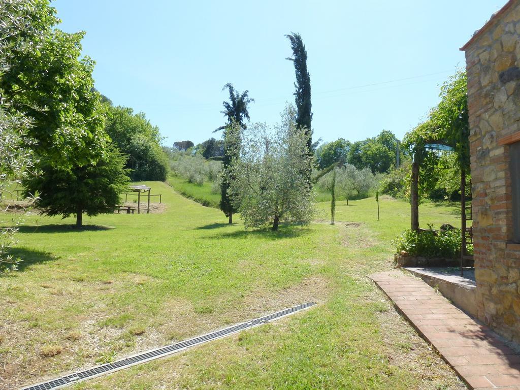 Agriturismo Le Colline 蒙泰斯库达伊奥 客房 照片