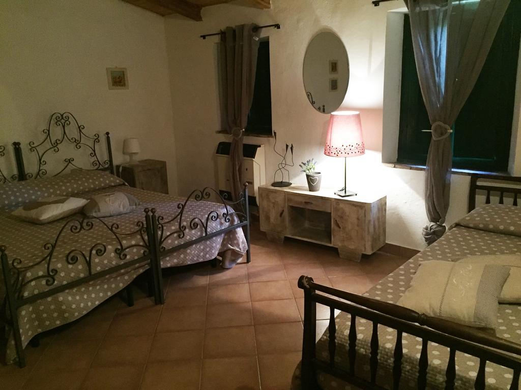 Agriturismo Le Colline 蒙泰斯库达伊奥 外观 照片